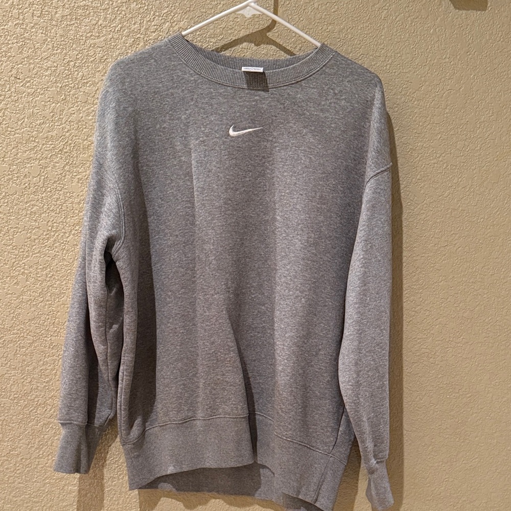 Nike Gray Crewneck Sweatshirt